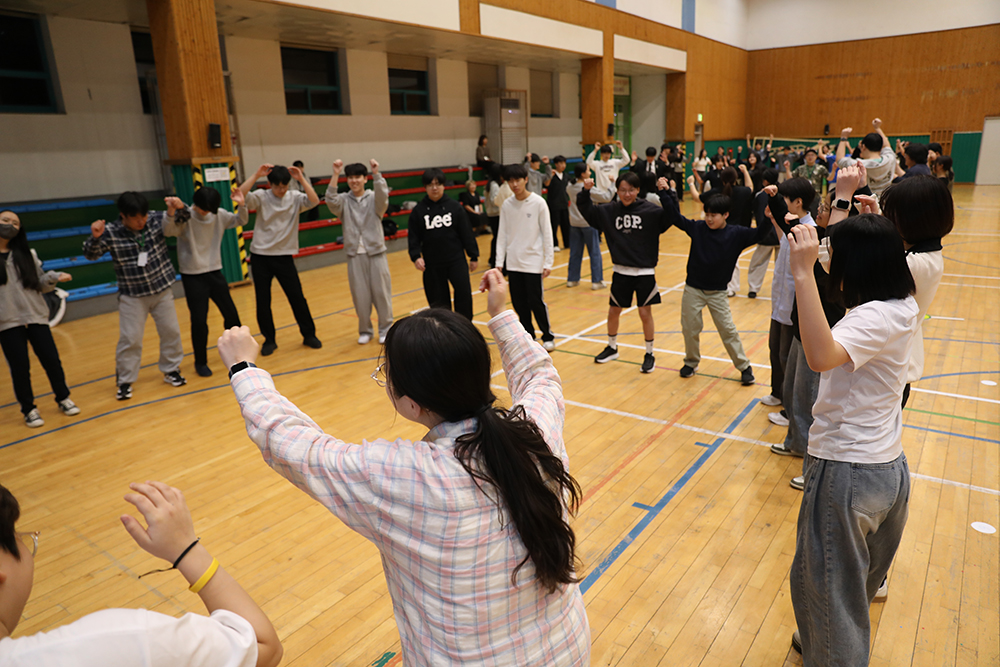 ���� ����