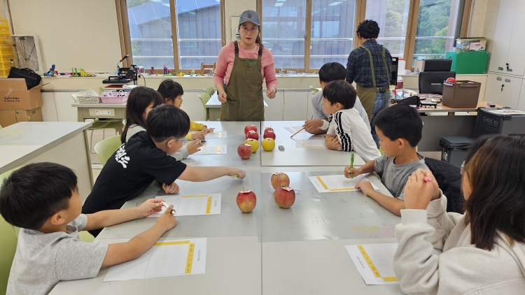 ±¹¸³Ã»¼Ò³â¹Ì·¡È¯°æ¼¾ÅÍ ¡®¿ì¸®µ¿³× ´Ãº½°øµ¿Ã¼¡¯¿¡¼ üÇèȰµ¿À» ¿î¿µÇϰí ÀÖ´Ù